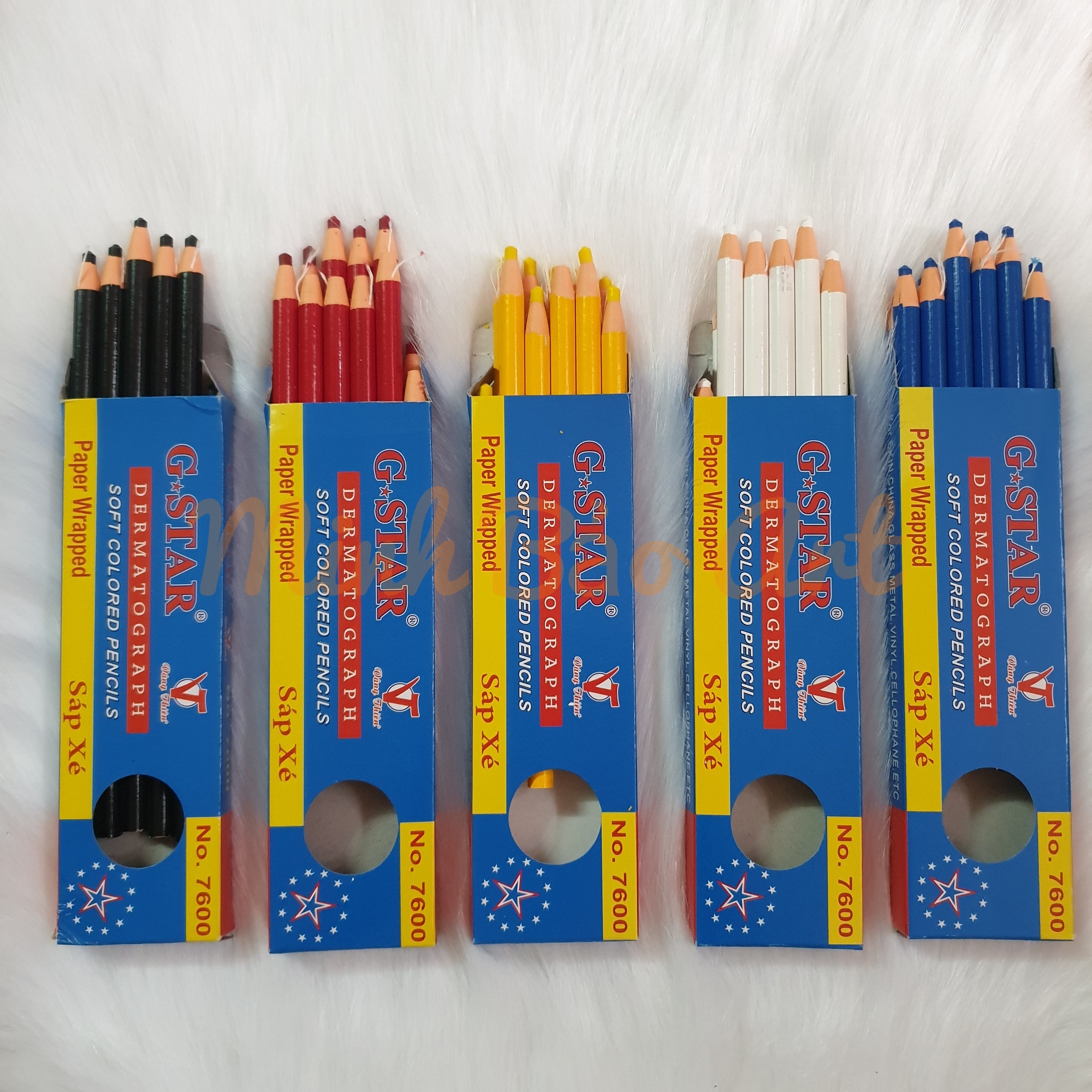 [HCM]HỘP 12 CÂY SÁP XÉ / CHÌ XÉ GSTAR 7600 (VIẾT LÊN VẢI KIẾNG GỐM DA...)