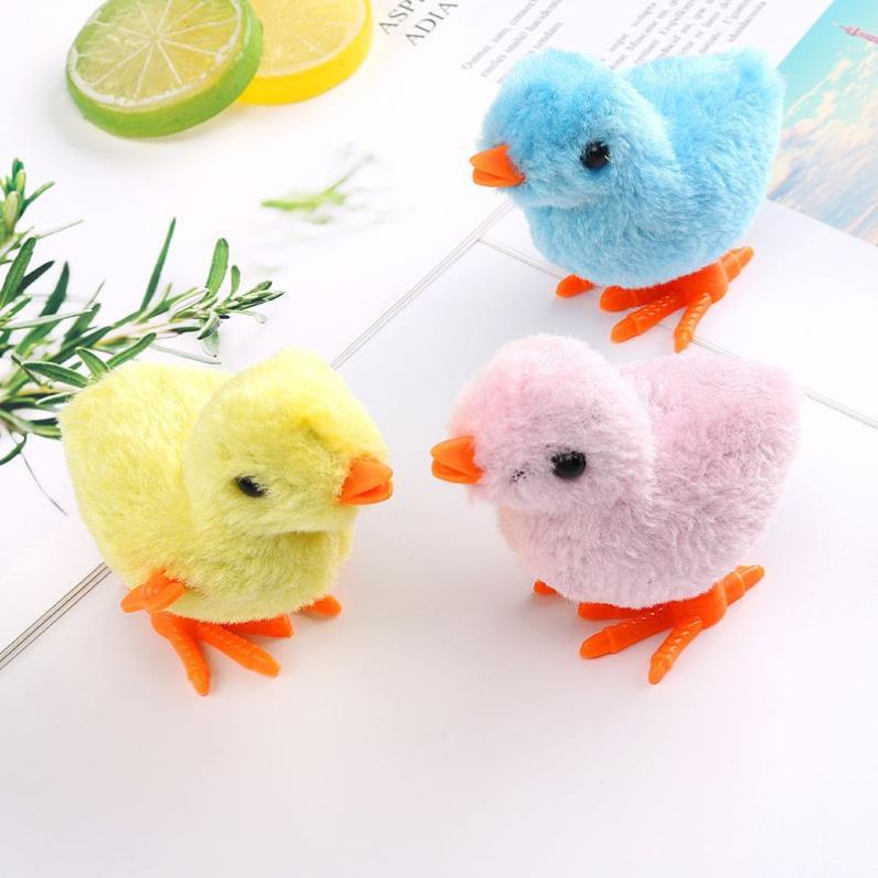 Gà con vặn cót biết chạy cho bé, Gà con chạy cót.