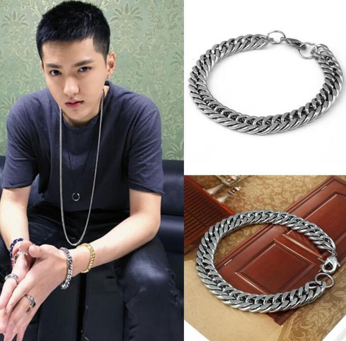 Vòng tay nam titan màu bạc dạng xích, kiểu dáng cá tính