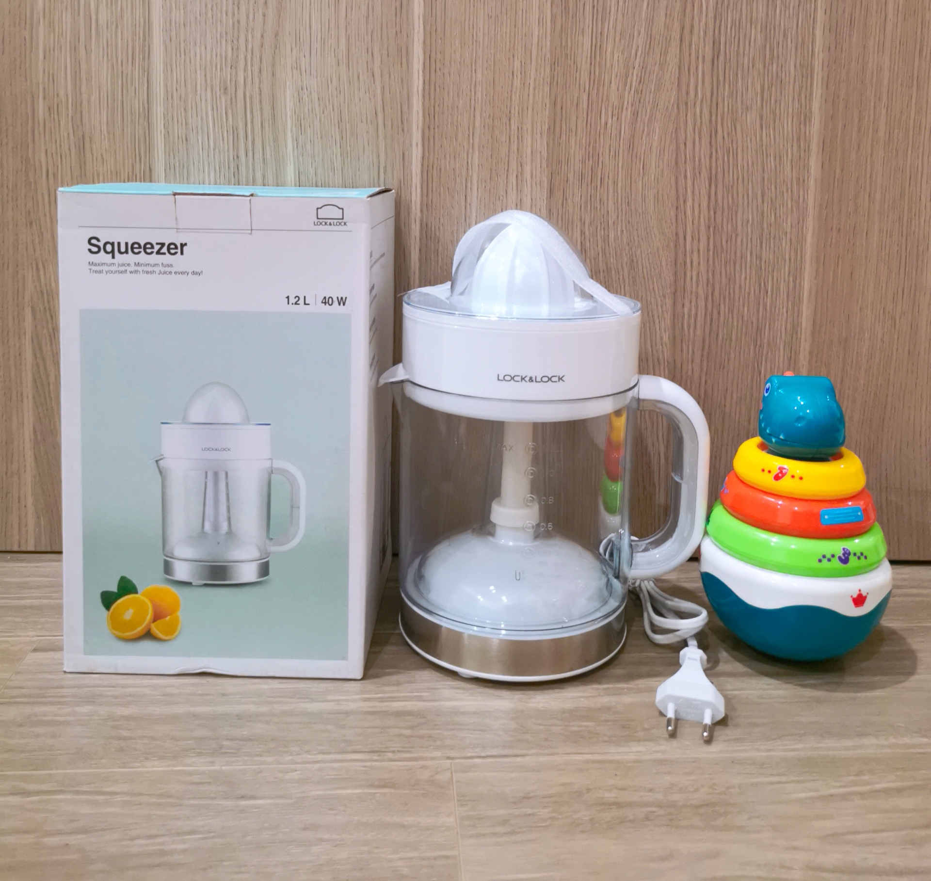 MÁY VẮT CAM Lock&Lock EJJ241- EJJ231 dung tích 1,2L và 700ml