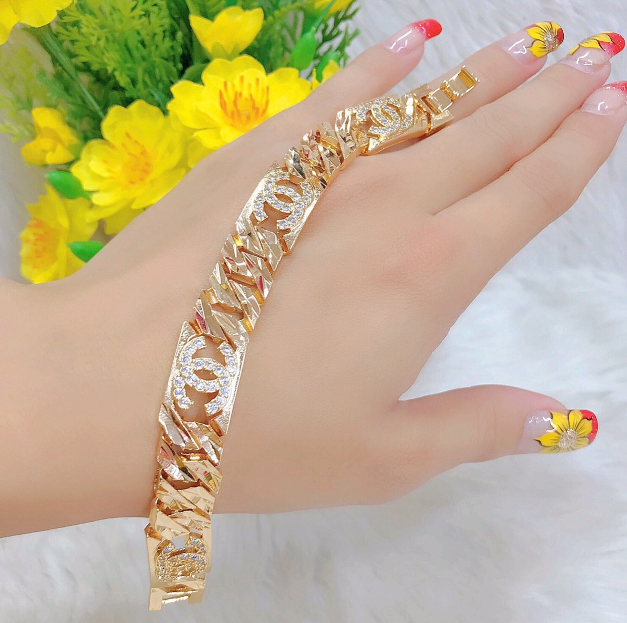 Vòng tay Chanel  Trang sức vàng  Đức Hùng Jewelry