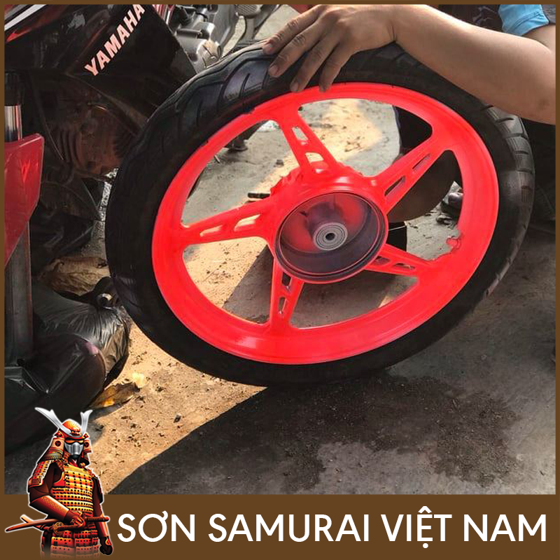 Chai sơn màu đỏ huỳnh quang 57 sơn samurai