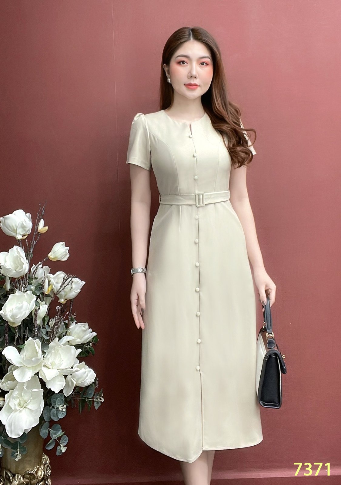 Đầm emy em7371 xoè a phối nút bọc