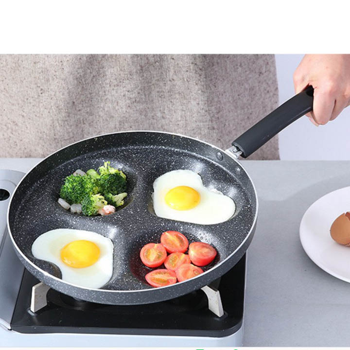 Chảo chiên trứng 4 ngăn men chống dính đa năng
