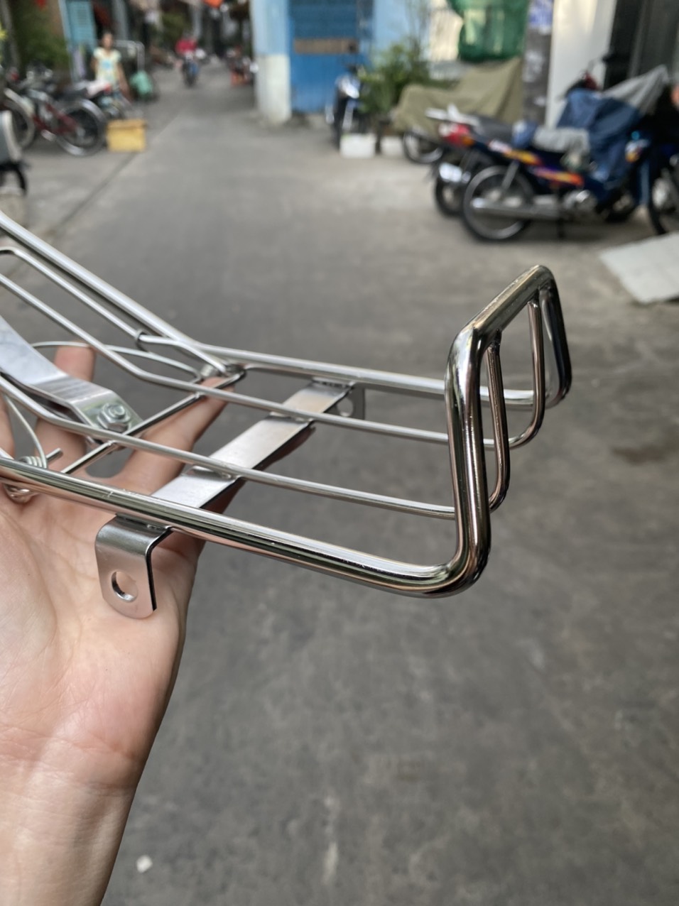 BAGA GIỮA XE CUB MỚI ( CUB TÂY Á )
