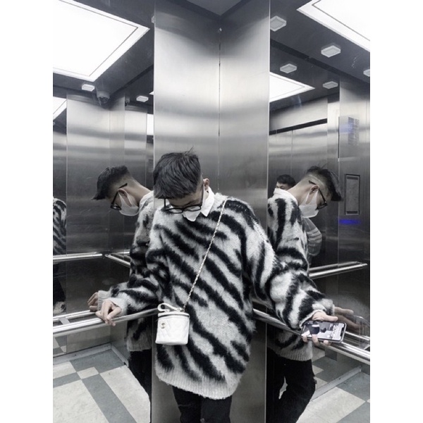Áo len Striped form oversized