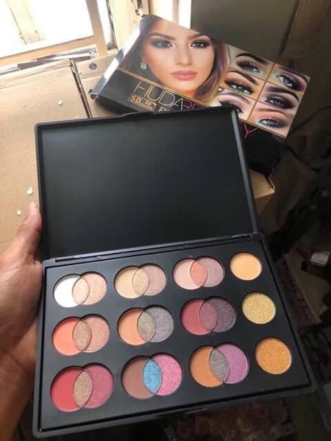 (MUA 1 TẶNG QUÀ) Bảng Phấn Mắt Mix Màu TẶNG BỘ 3 DAO CẠO LÔNG MÀY