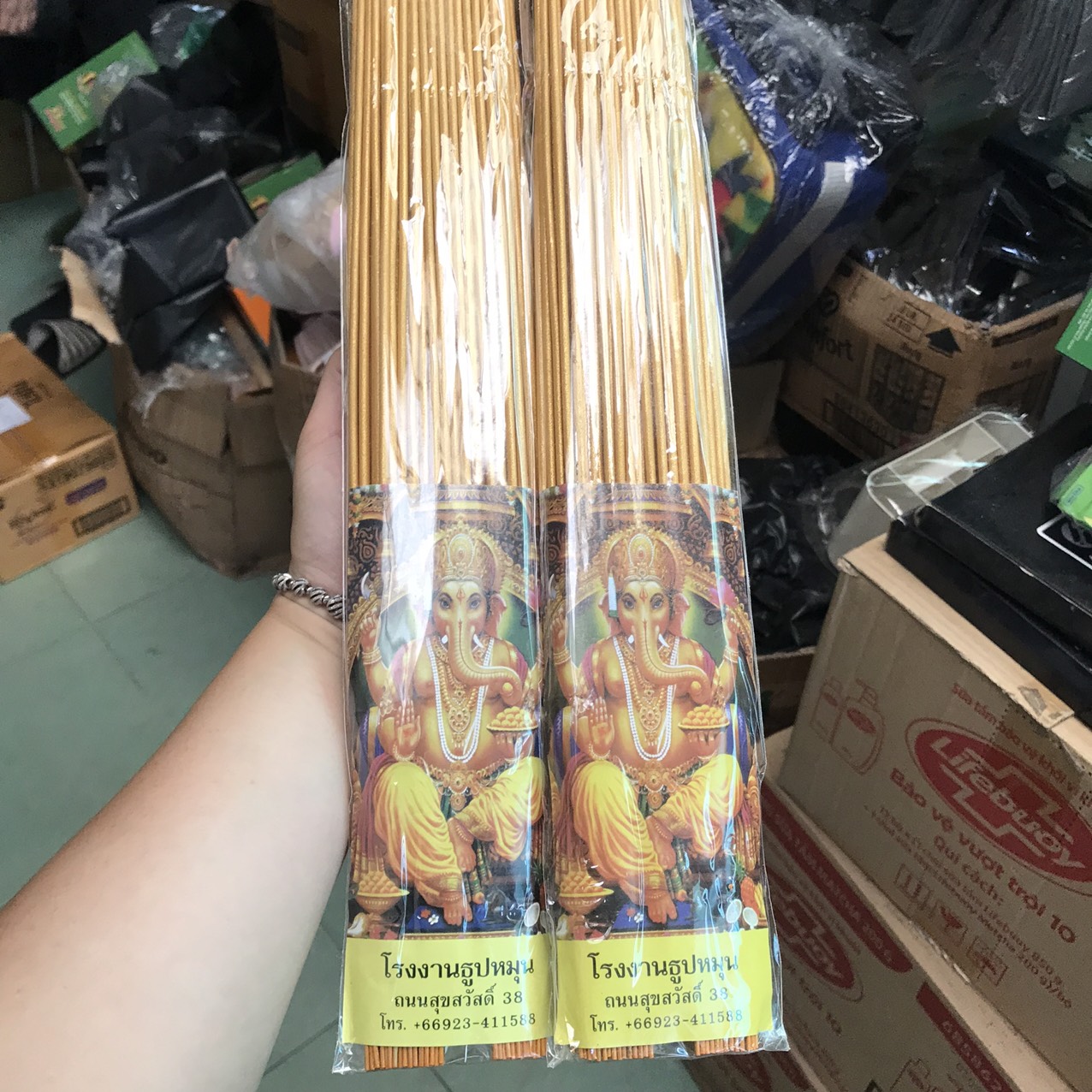 Nhang thần tài thái lan 79 cây