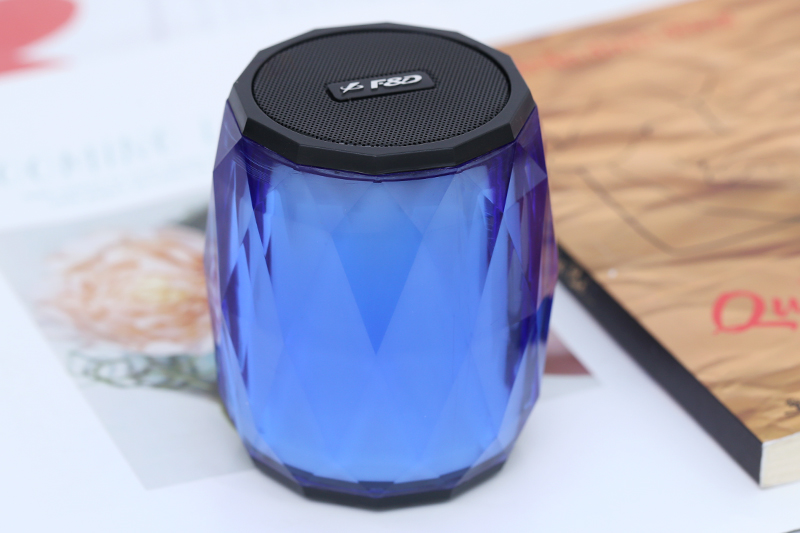 [HCM] W8 Loa Bluetooth Fenda