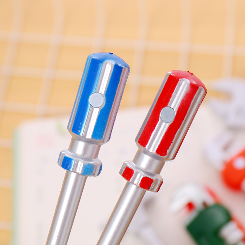 Bút / Viết  hình dụng cụ cực chất (mực đen)