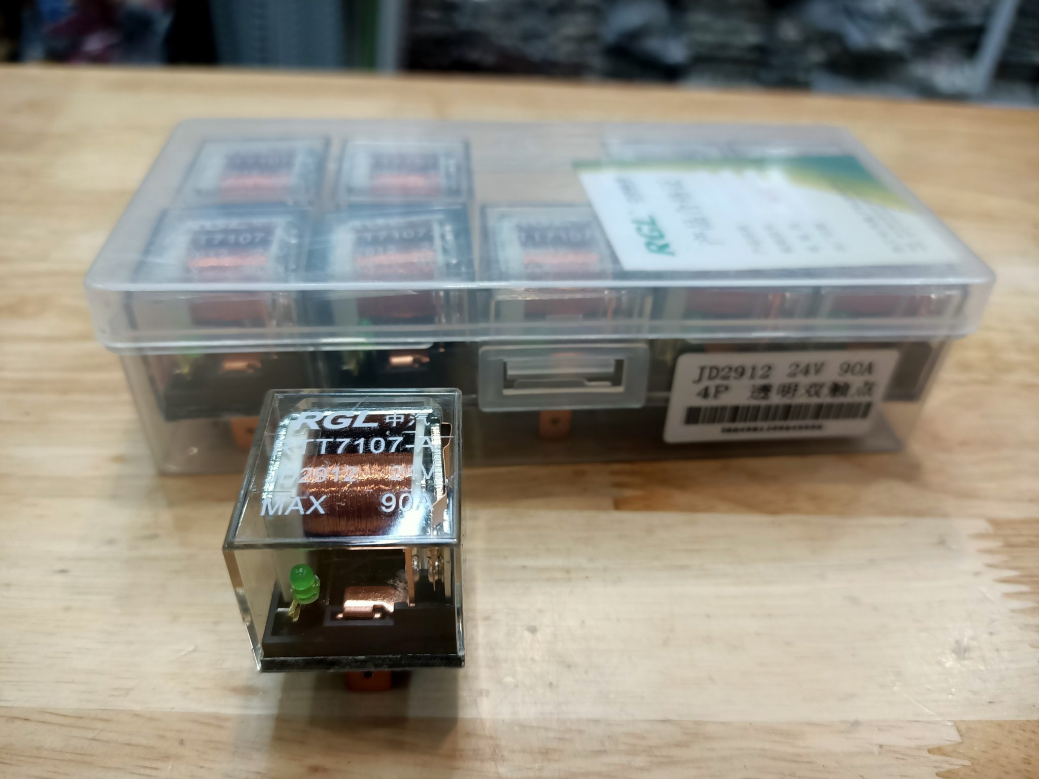 Rơ le 4P 5P 12V-24V từ 80A đến 100A