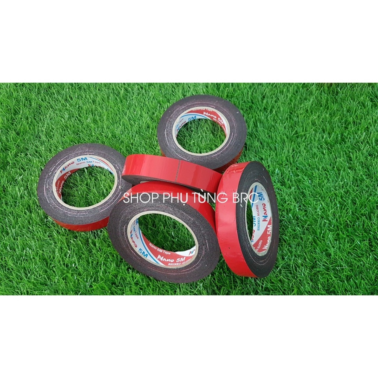 Băng keo 2 mặt 3M ( 1 cuộn).