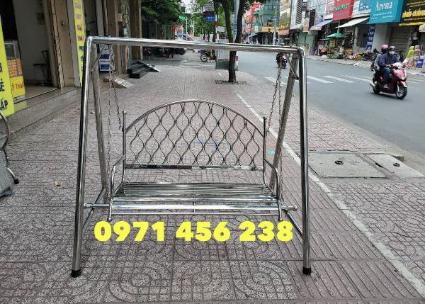 Xích đu inox sân vườn Hà Nội 02