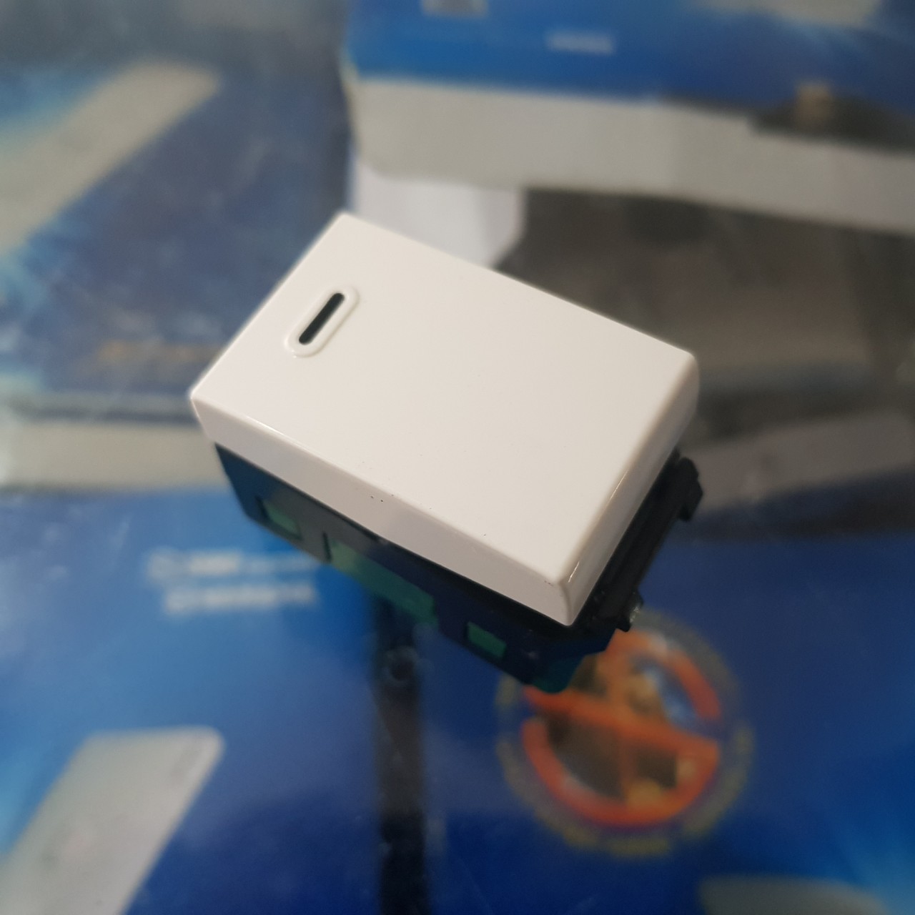 [ PANASONIC ] CÔNG TẮC ĐƠN DÒNG WIDE - WEV5001SW