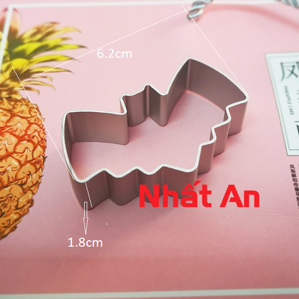 Khuôn nhấn bánh dứa hình con dơi halloween 2 cái