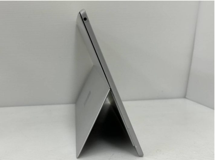 Microsoft Surface Pro5 Model 1796/Core i5 7300U 2.60GHz/128GB/8GB/12.3inch/Windows10 Pro/Touch Panel