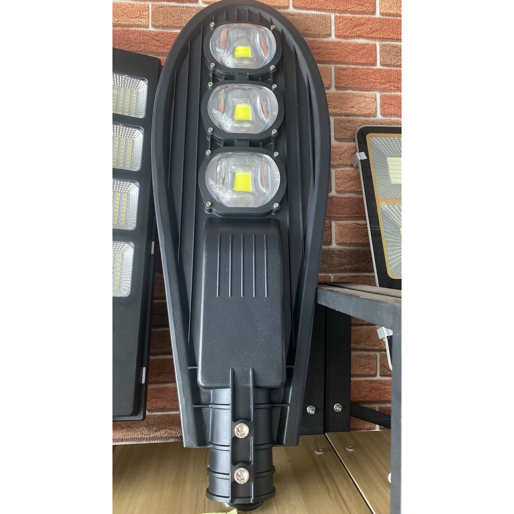 Đèn đường kiểu chiếc lá-50W,100W,150W,200W Chuẩn IP67