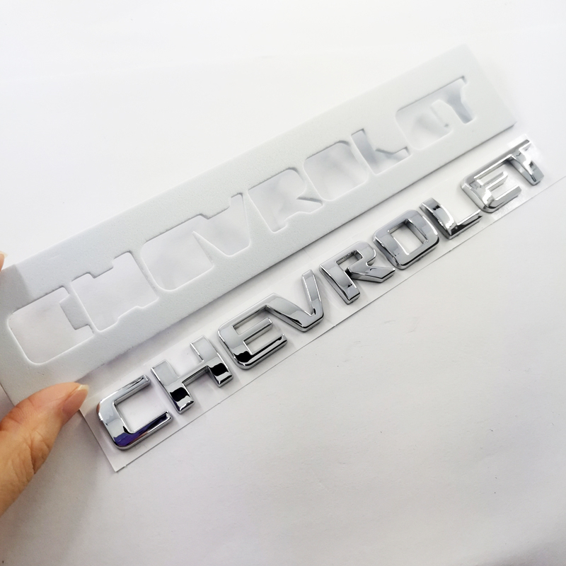 Tem logo chữ chevrolet dán đuôi xe ô tô