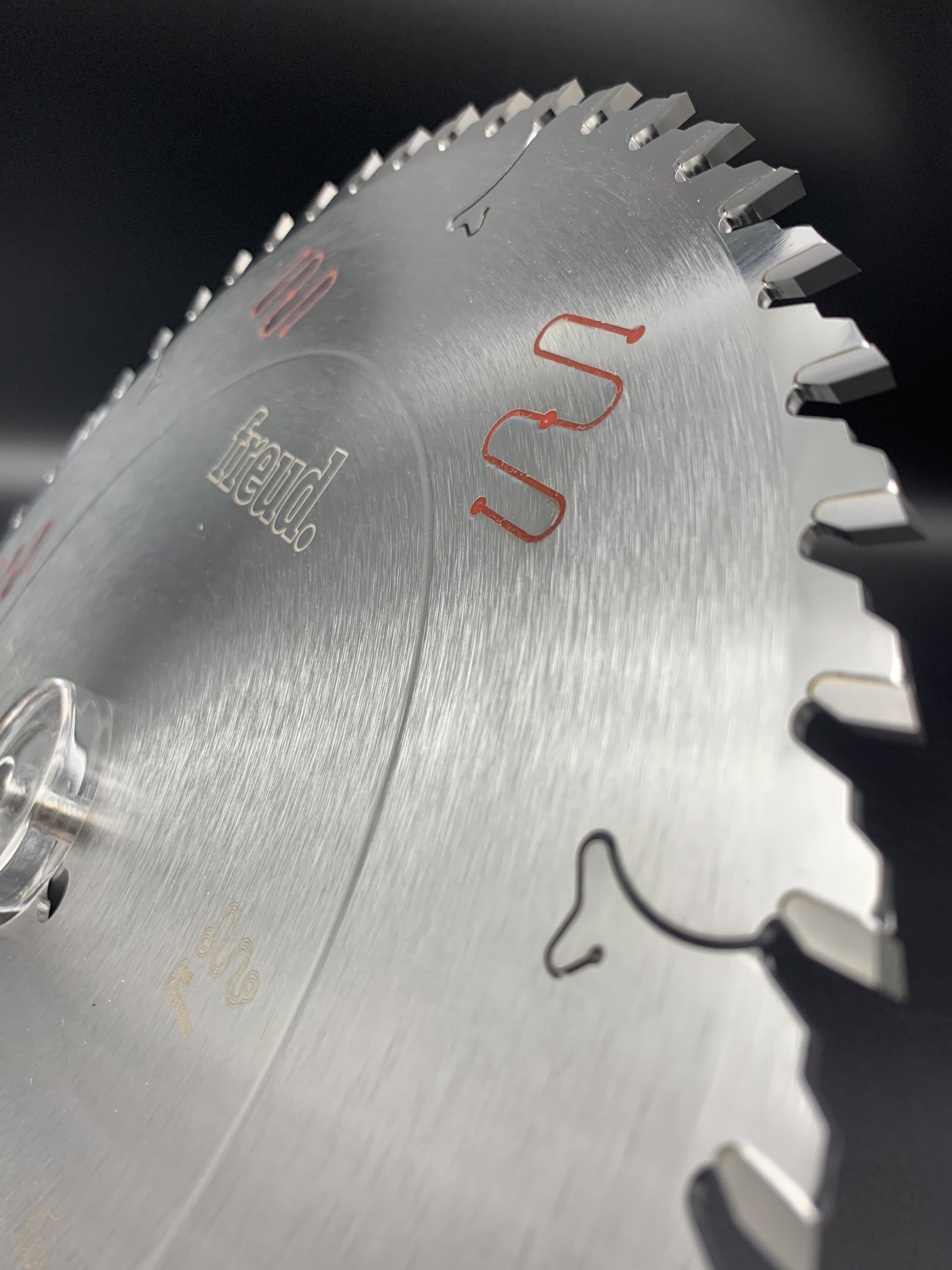 LƯỠI CƯA FREUD CẮT VÁN VÀ GỖ - LU2A-2800