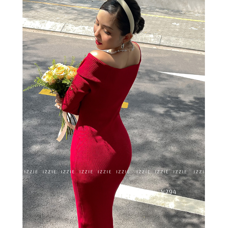 Váy body trễ vai chéo cổ IZZIE V294