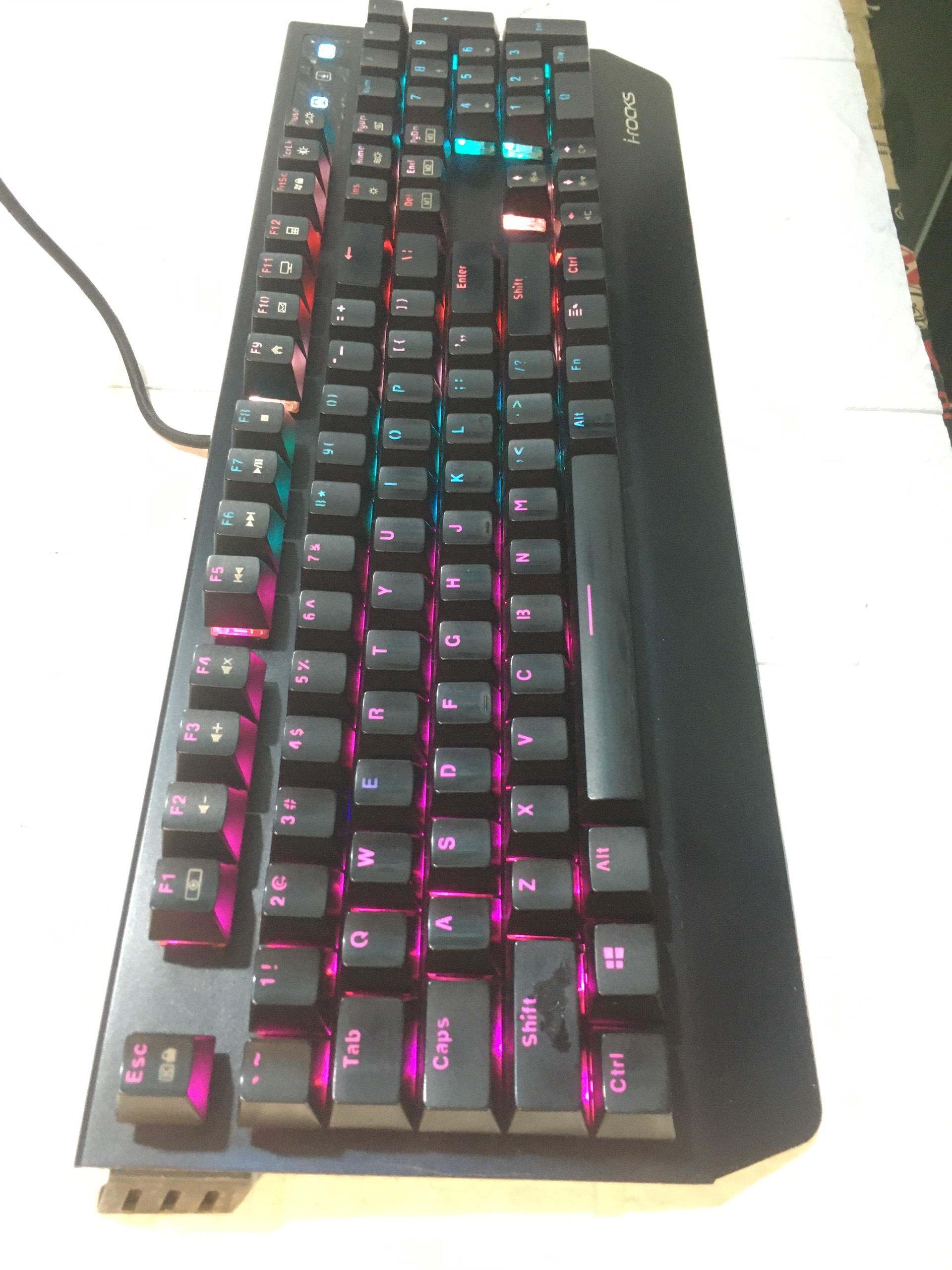 Bàn Phím Cơ I-Rocks K60M RGB Switch Cherry Red / Blue ( 2nd 95%)