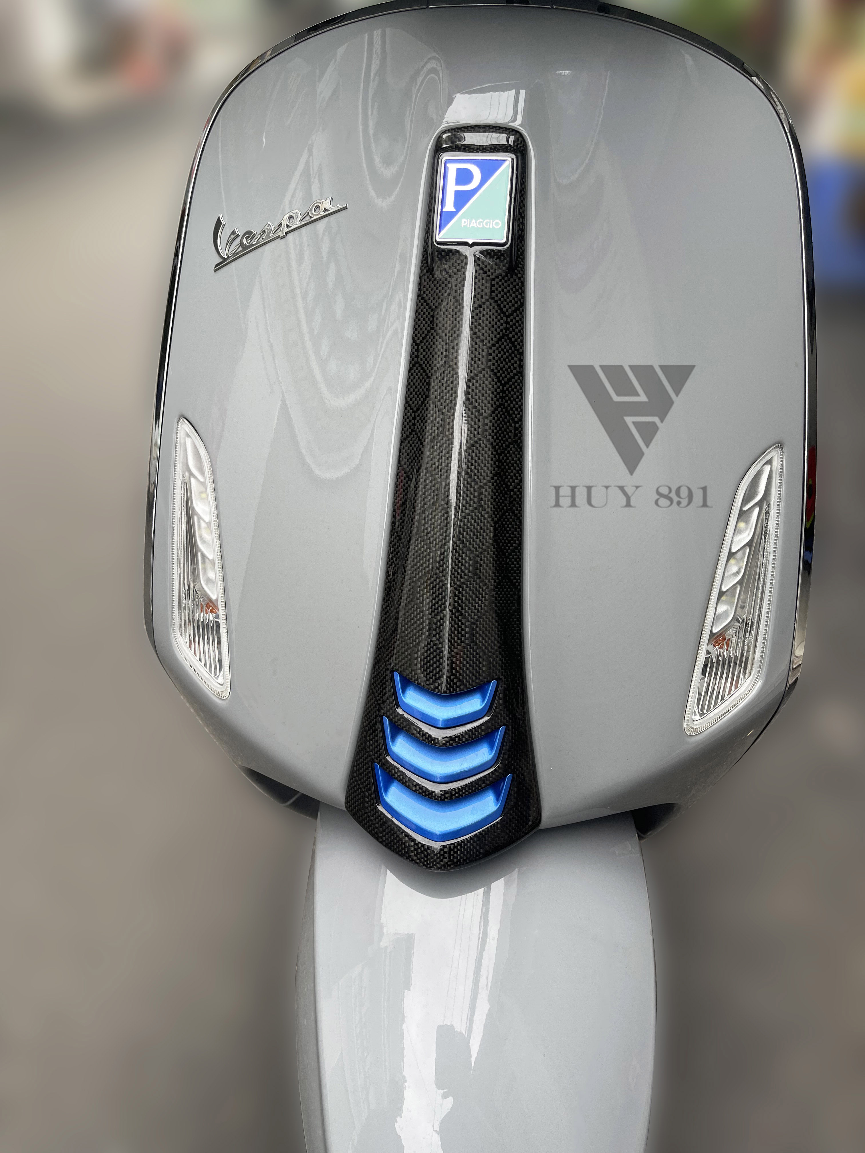 Cà vạt Vespa Sprint Primavera Notte đời mới