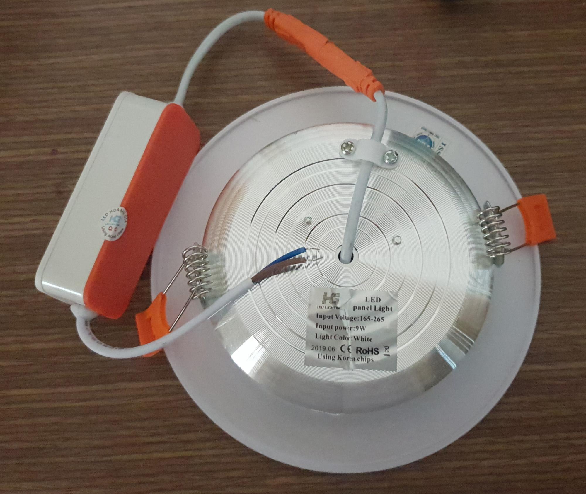 Đèn led âm trần 9w viền bạc ánh sáng trắng