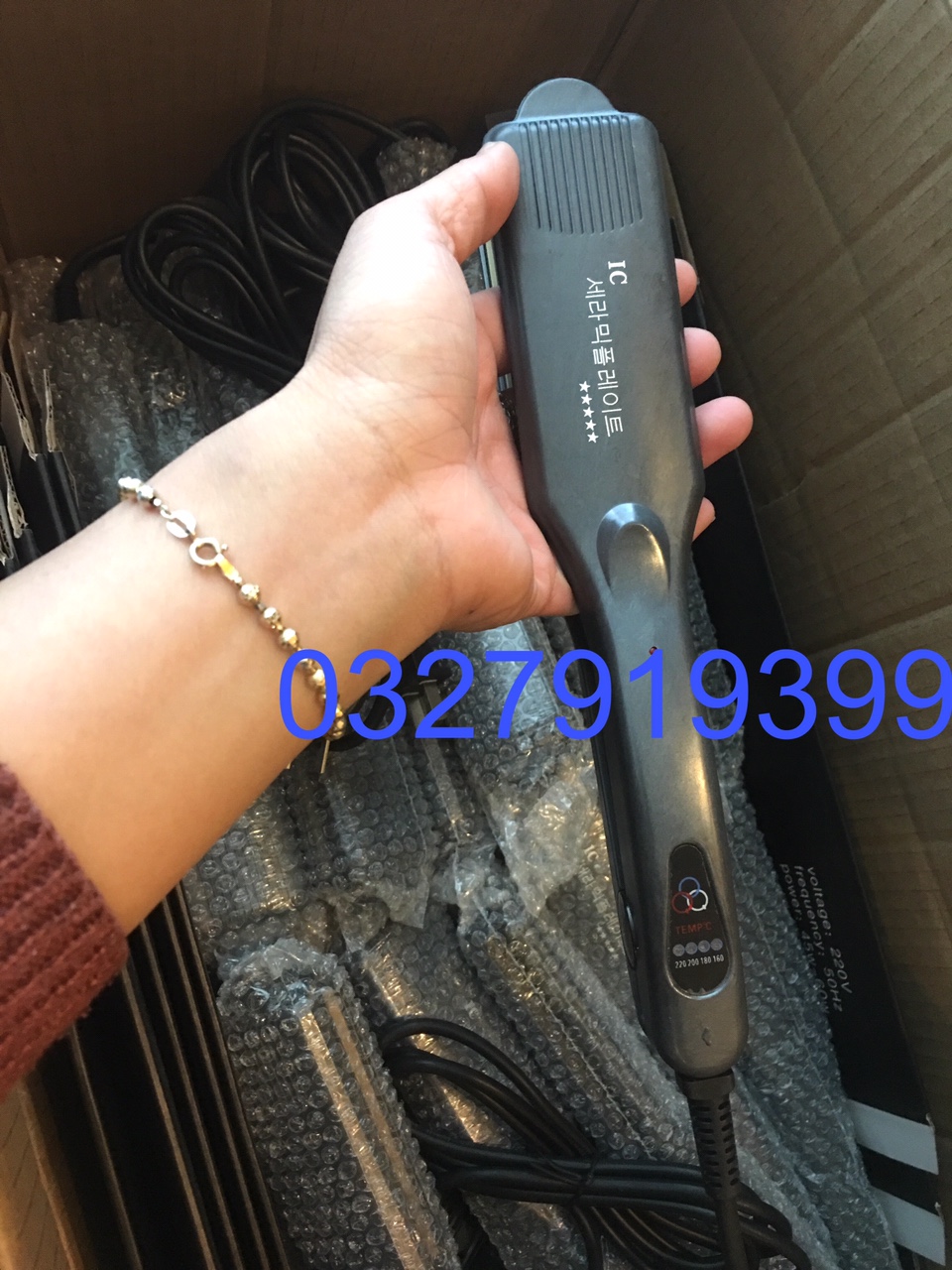 Máy Duỗi Tóc Bản Lớn 878 IC 878 Chức Năng Duỗi Phồng Uốn Xoăn Tiết Kiệm Thời Gian Điện An Toàn Bề Mặt Ceremic Chống Dính Cao Cấp