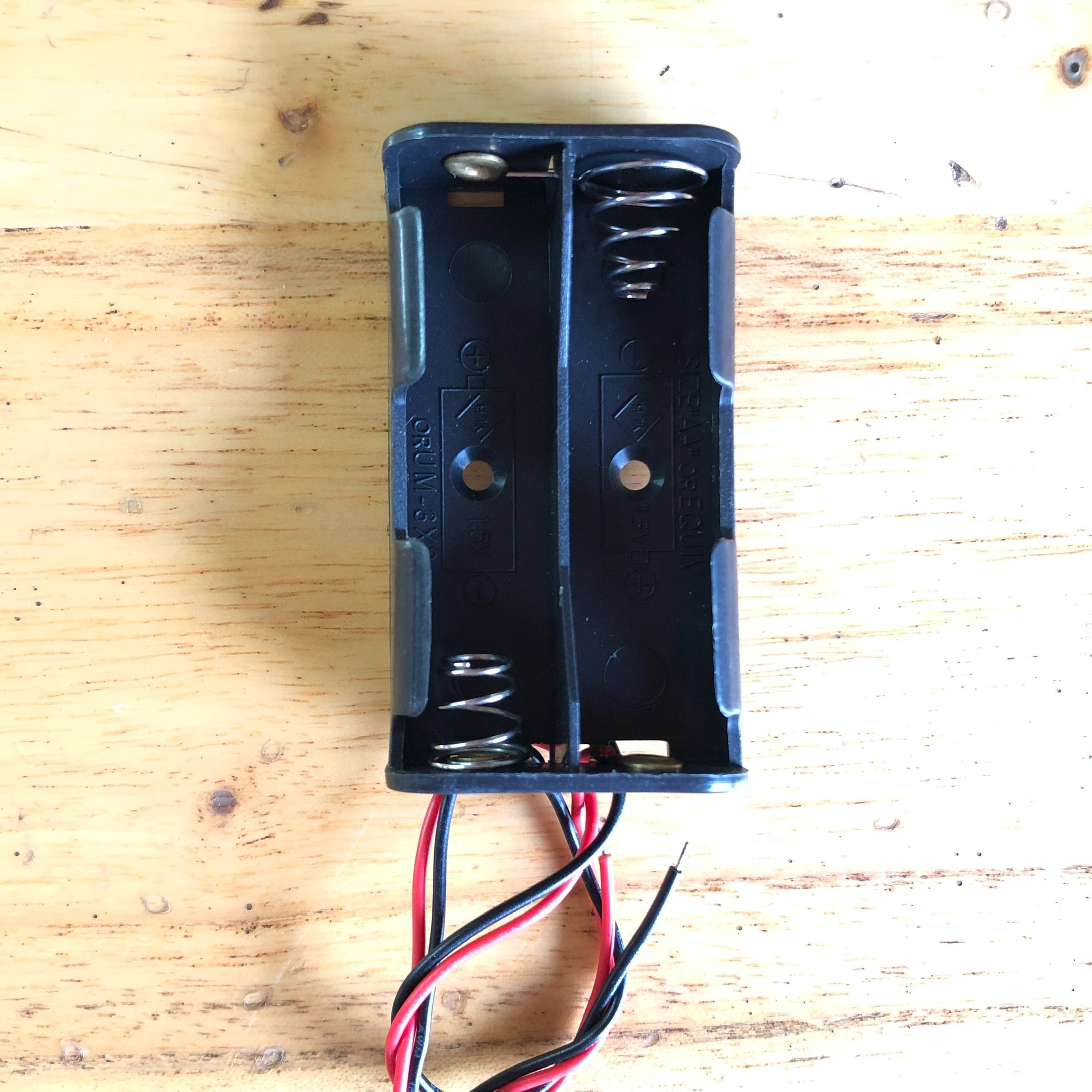 Đế Pin 1, 2, 3,4 pin lắp Pin 1.5V AA , AAA