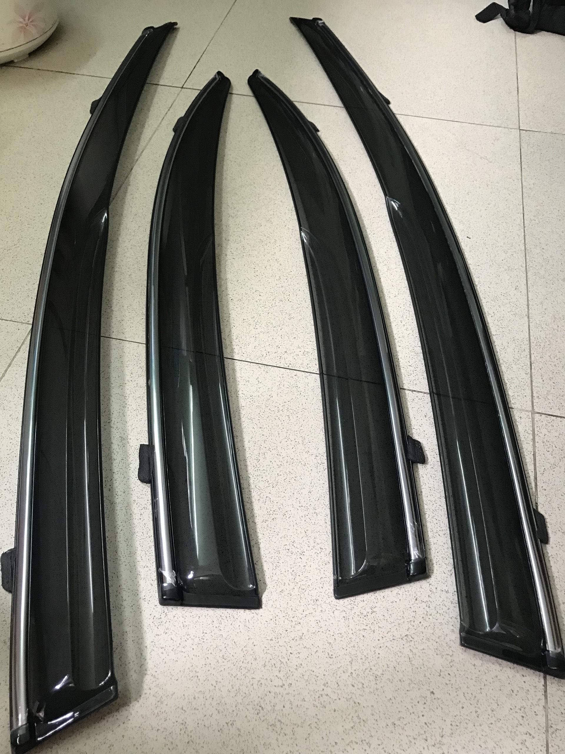 Bộ vè mưa chỉ mạ xe Honda Civic 2008-2012