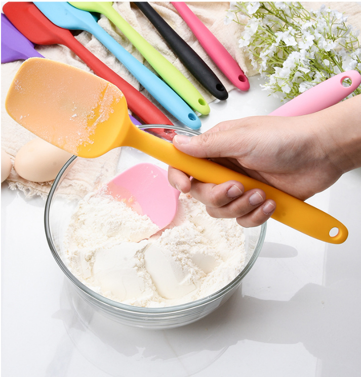 Phới Trộn Bột Spatula Silicone Chịu Nhiệt, Đúc Liền Dùng Để Đánh Bột,Trộn Bột, Vét Kem 28cm (Dạng Thìa)