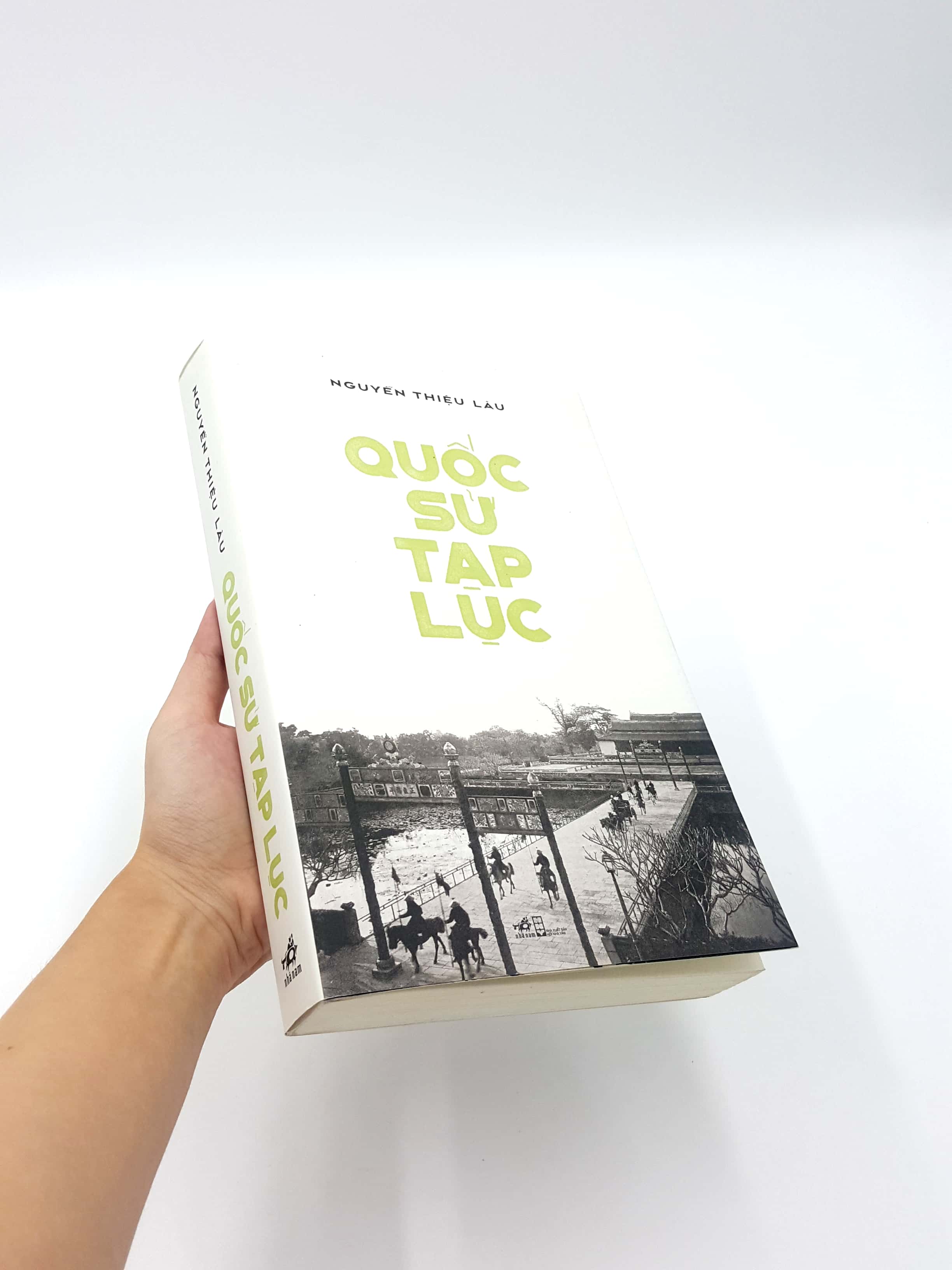 Fahasa - Quốc Sử Tạp Lục