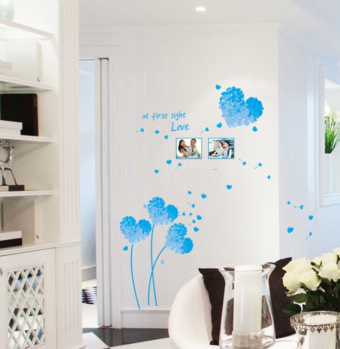 Decal dán tường trái tim