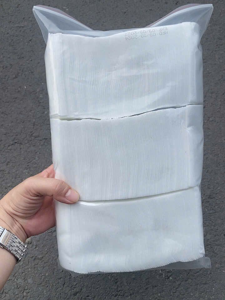 Khăn vải khô đa năng Dolphin cho bé 300g, đóng gói dạng túi zipper, không chất tẩy trắng