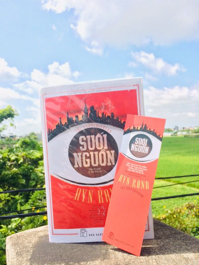 Sách - Suối Nguồn (Tái Bản) - Freeship Max
