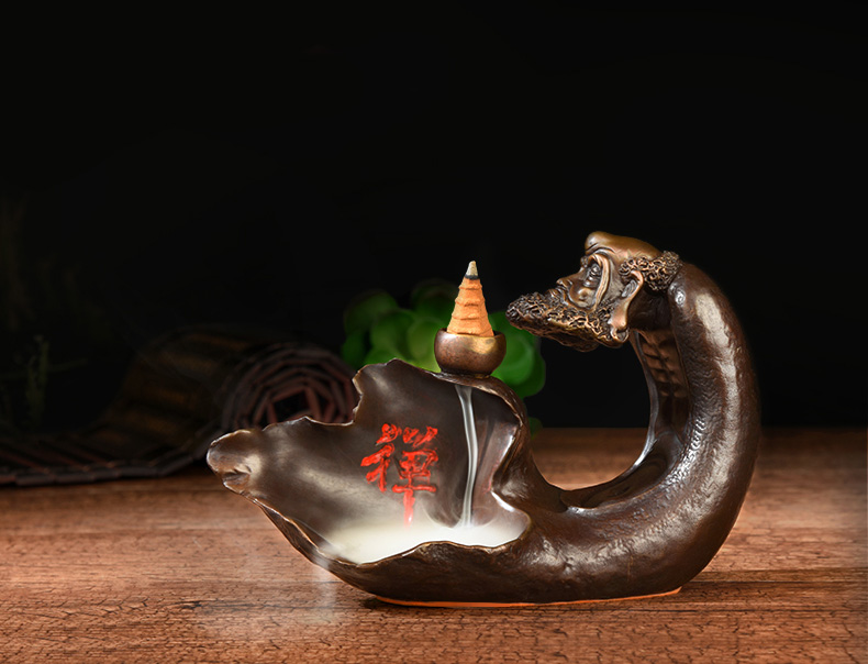 Tượng thác khói Đạt Ma thưởng trầm bằng đồng thau phong thủy Hồng Thắng