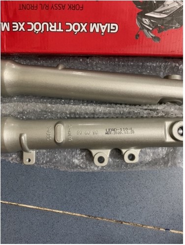 Phuộc trước Lead 110 hàng công ty
