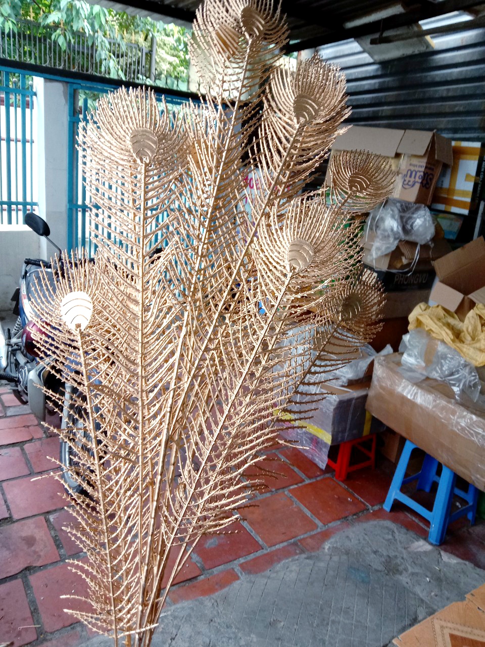 hoa lụa - cành vàng trang trí, rẻ quạt