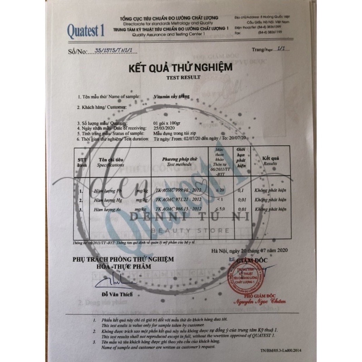 Lẻ chai nước đỏ kích trắng pha kem