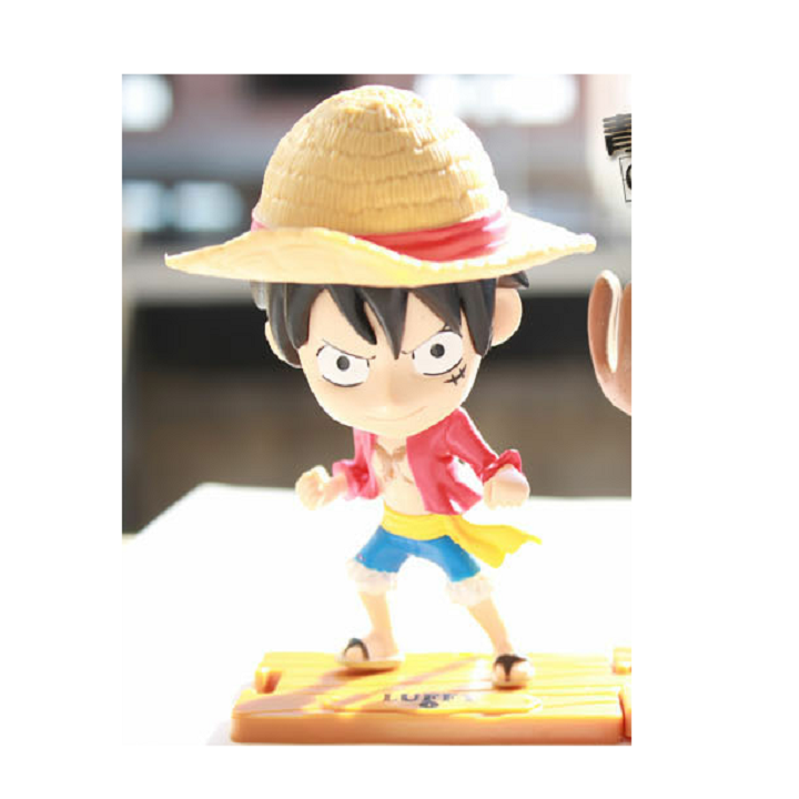 Luffy Chibi one piece figure model come with want card