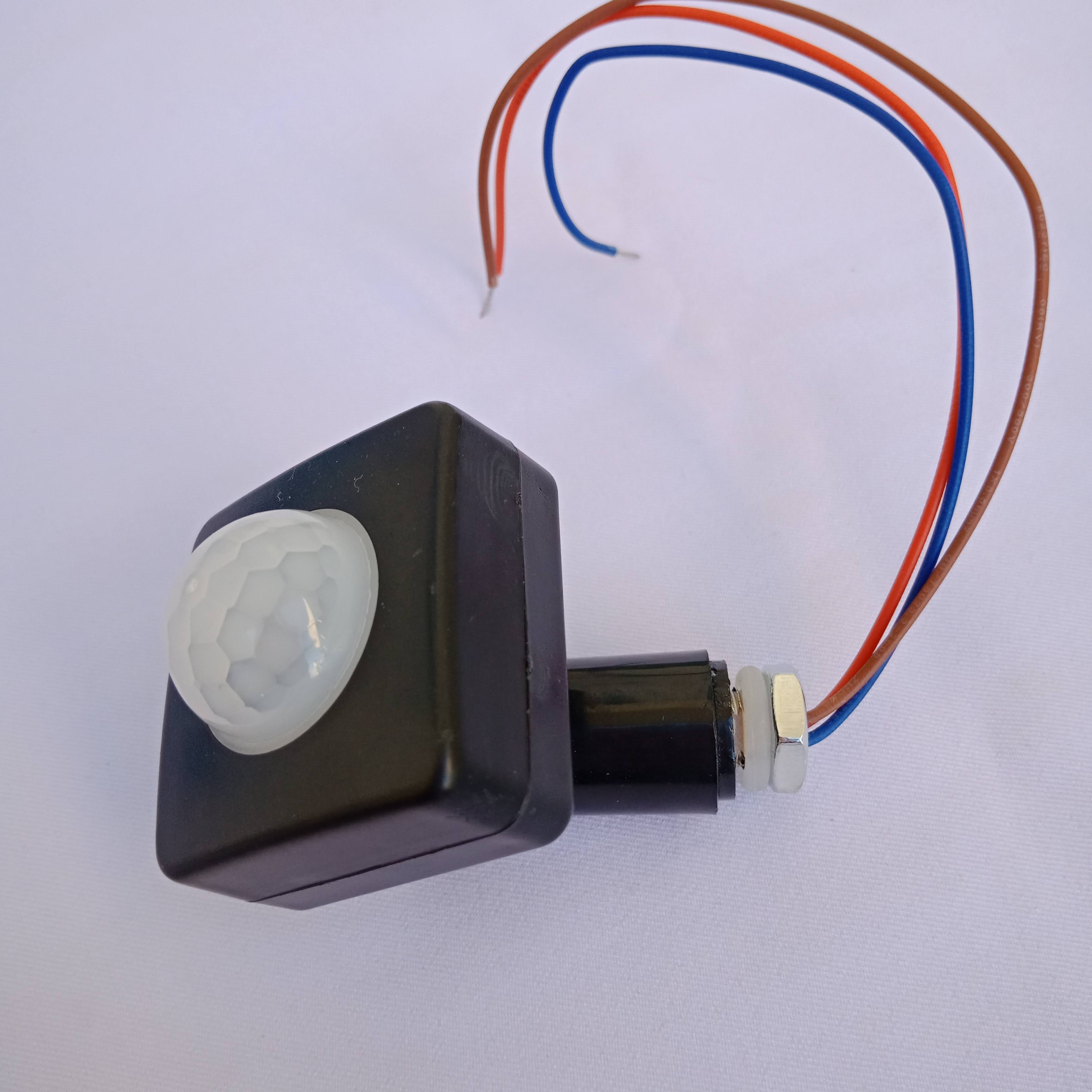 [Z02] Mặt Công tắc Vuông Cảm Biến chuyển động Hồng ngoại Bật tắt đèn