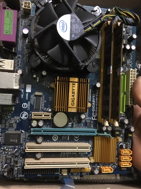 Combo Main G31 kèm CPU E8400 Ram 4G(G31-E5400-2G)