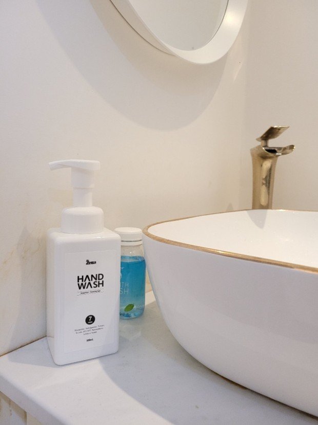 Nước rửa tay sát khuẩn MR.Zetta Hand Wash 500ml