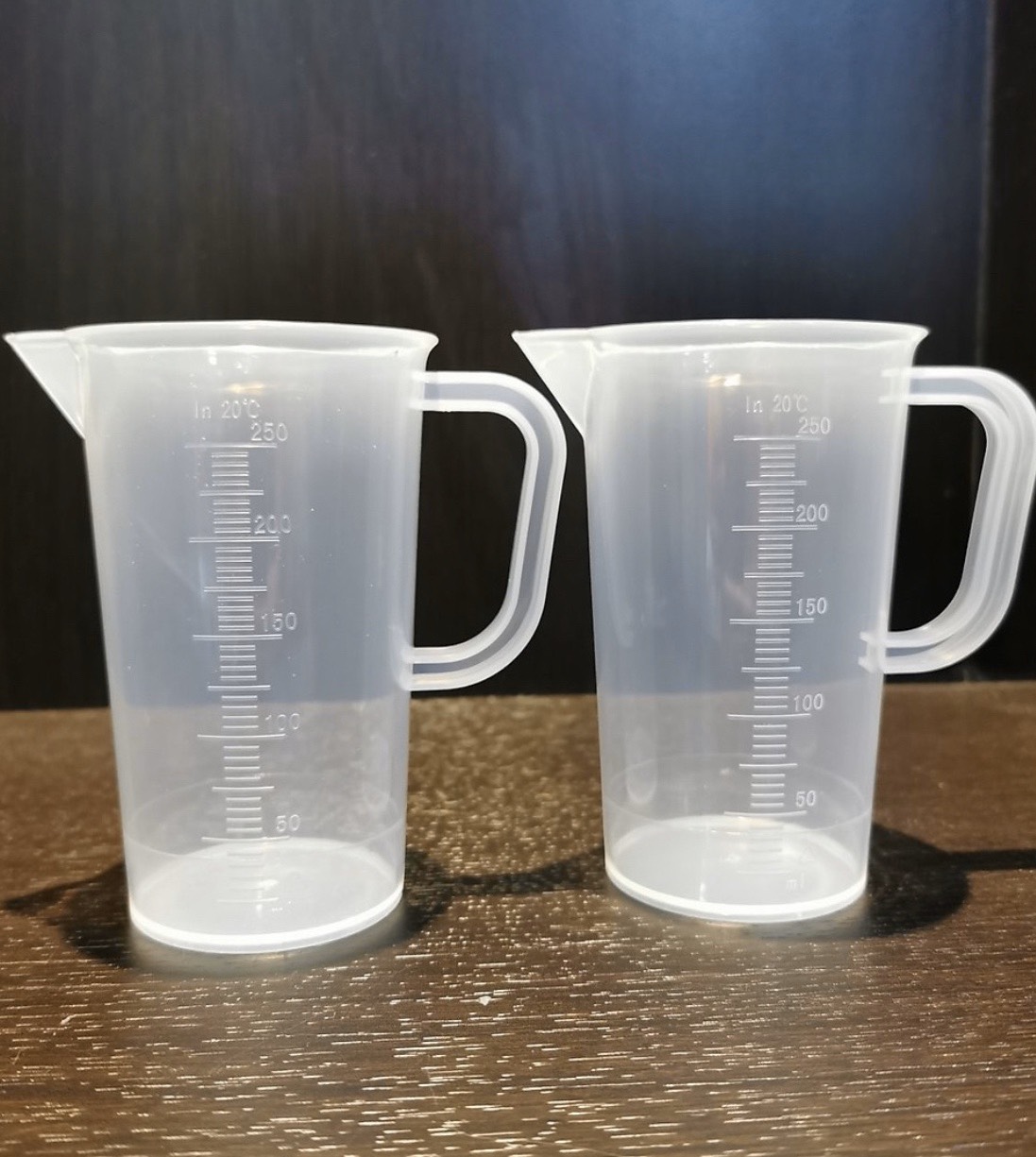 CA NHỰA CÓ VẠCH ĐỊNH LƯỢNG