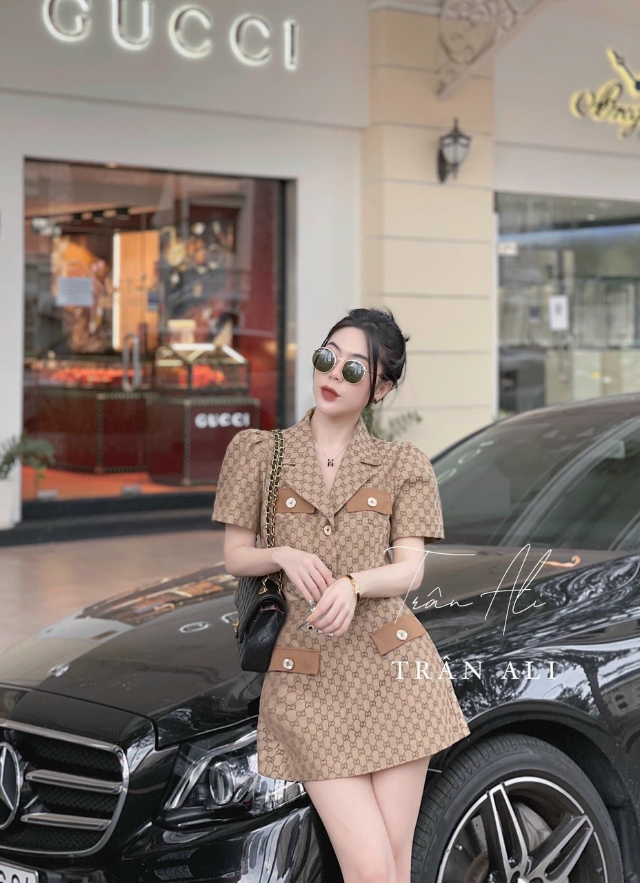 SÉT VEST CỔ TRỤ CHÂN VÁY CÓ LÓT QUẦN (KO KÈM LÓT )