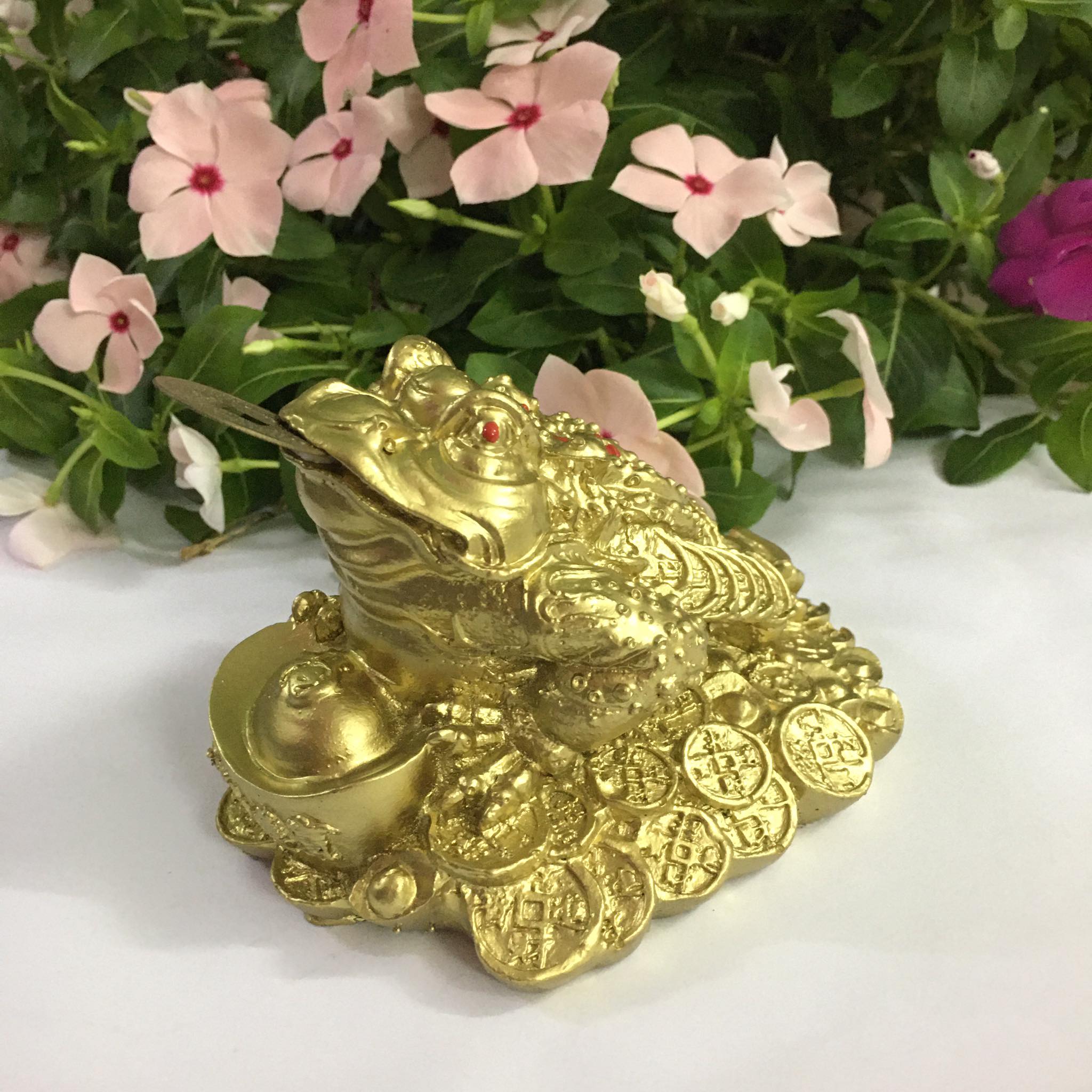 Tượng Thiềm thừ cóc ngậm tiền
