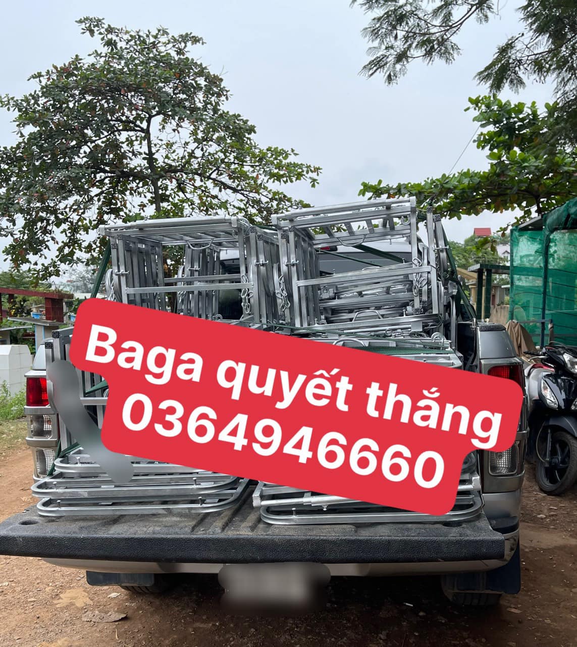 baga 2 cánh có  mở cốp xăng