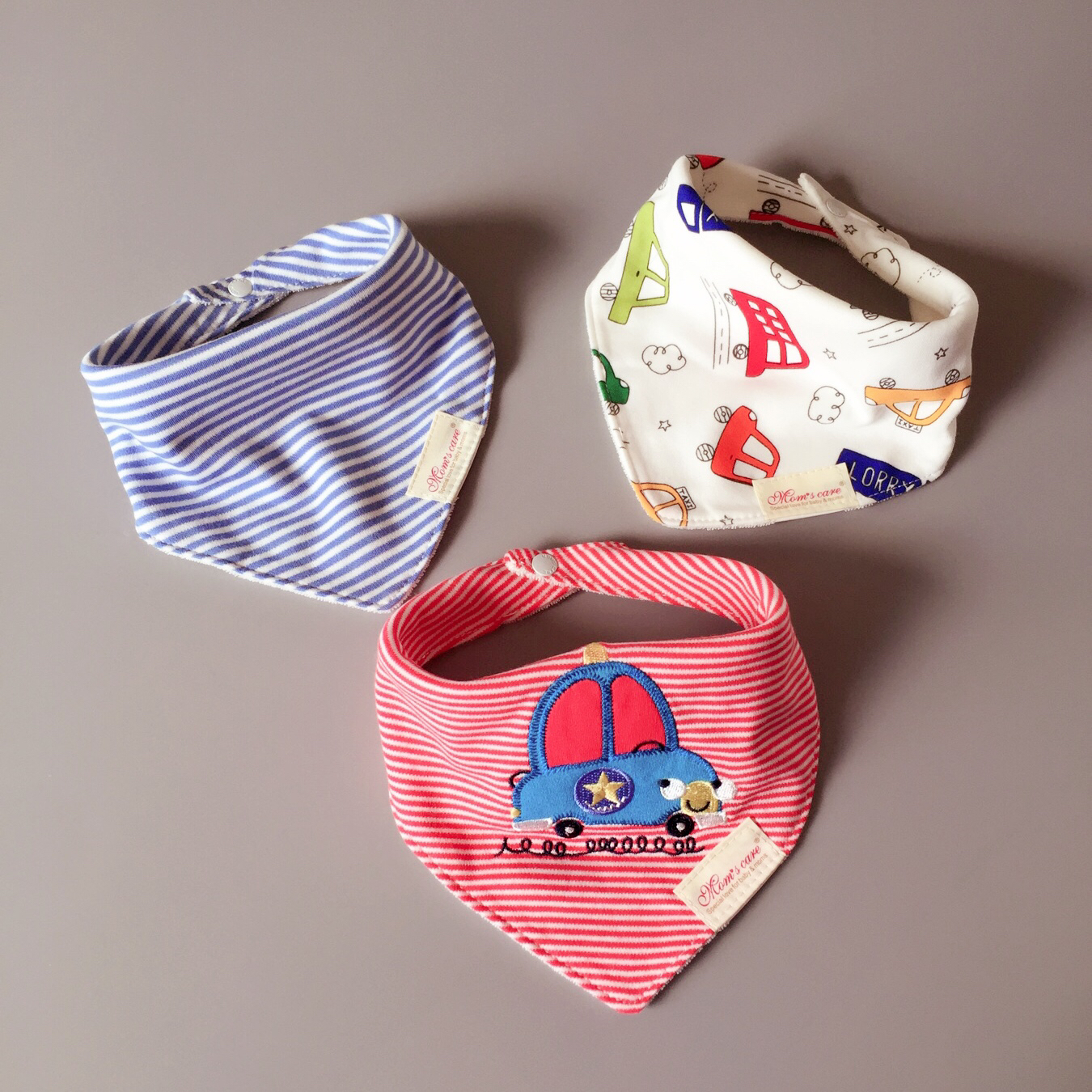 Bộ 3 yếm Momcare cho bé