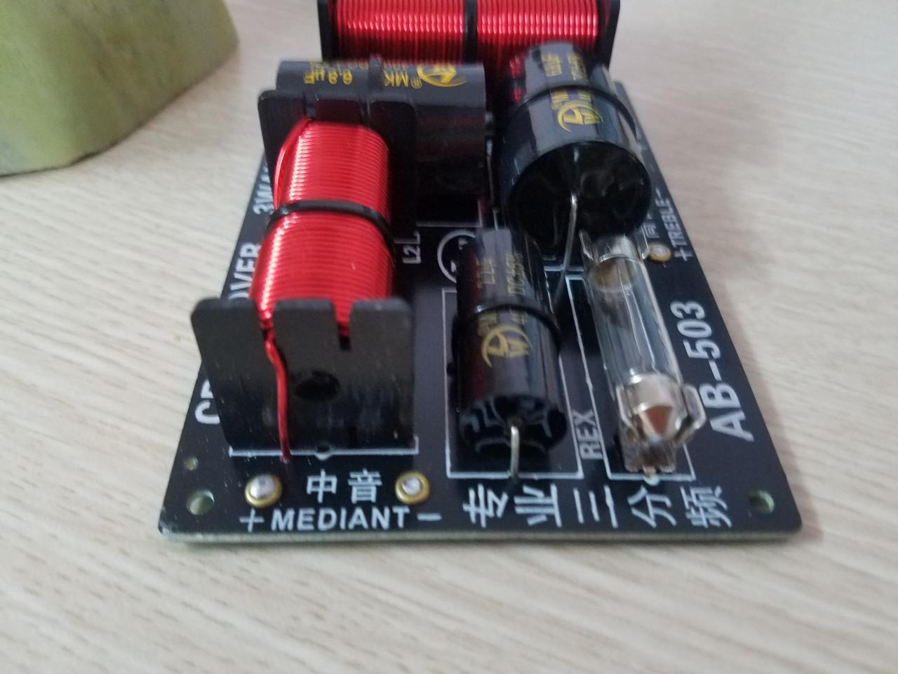 Phân tần 3 đường tiếng cho loa  Phân tần (1 cặp)