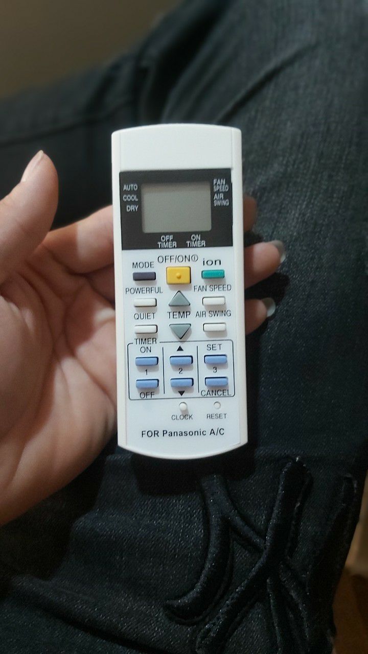 Điêu khiên điều hoa panasonic ion